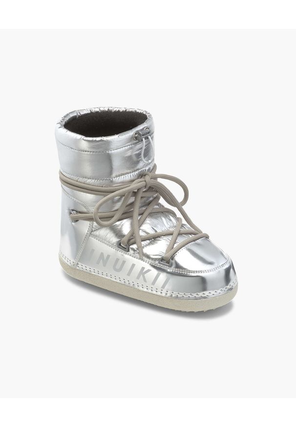 Inuikii - INUIKII MOUNTAIN METALLIC Śniegowce damskie. Okazja: na co dzień, na spacer. Kolor: srebrny. Materiał: materiał, wełna, tkanina, guma, skóra. Szerokość cholewki: normalna. Sezon: zima. Styl: klasyczny, casual