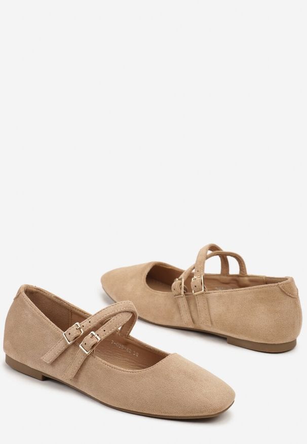 Born2be - Beżowe Balerinki na Płaskiej Podeszwie Ozdobione Paskami Zinrosa. Okazja: na co dzień. Zapięcie: pasek. Kolor: beżowy. Materiał: bawełna, jeans. Wzór: aplikacja. Obcas: na płaskiej podeszwie. Styl: casual, elegancki, wizytowy