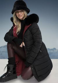 Born2be - Bordowa Dwustronna Kurtka za Kolano z Kapturem z Futerkiem Zephyro. Typ kołnierza: kaptur. Kolor: czerwony. Materiał: futro. Długość: długie. Wzór: aplikacja, gładki #4