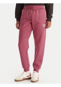 Reebok Spodnie dresowe Erika RK25164CCW Różowy Regular Fit. Kolor: różowy. Materiał: syntetyk