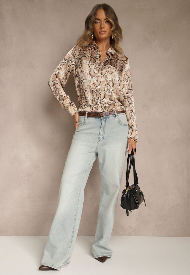 Renee - Brązowa Koszula Vices z Satynowej Tkaniny w Wężowy Print Resmina. Okazja: na co dzień, na spotkanie biznesowe. Kolor: brązowy. Materiał: tkanina, satyna. Długość rękawa: długi rękaw. Długość: długie. Wzór: nadruk. Styl: casual, biznesowy, elegancki, klasyczny