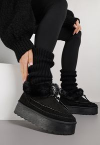 Born2be - Czarne Śniegowce na Grubej Podeszwie z Ozdobnymi Przeszyciami i Futerkiem Lindera. Okazja: na co dzień. Kolor: czarny. Materiał: futro. Styl: casual #1
