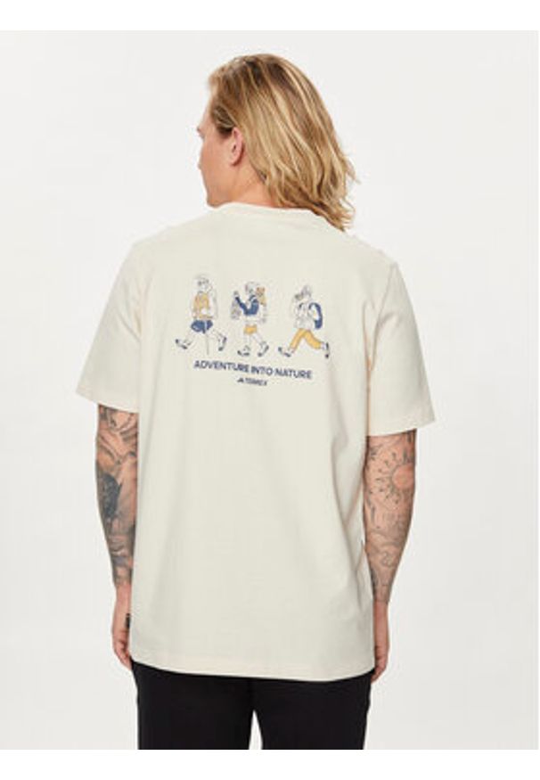 Adidas - adidas T-Shirt Graphic IS0287 Écru Regular Fit. Materiał: bawełna