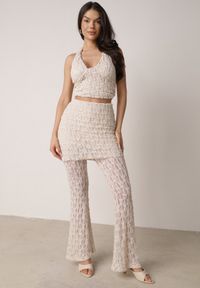 Born2be - Beżowy Koronkowy Komplet Top z Odkrytymi Plecami i Spodnie z Imitacją Spódnicy Romine. Kolor: beżowy. Materiał: koronka. Wzór: koronka #2