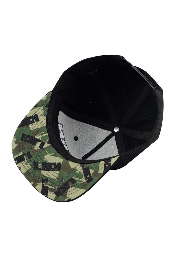 Czapka z daszkiem THORN FIT Camo LOGO Snapback. Kolor: czarny