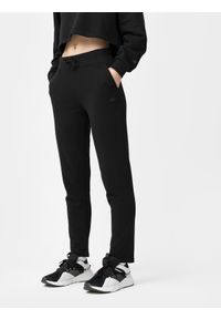 4f - Spodnie dresowe damskie. Kolor: czarny. Materiał: dresówka