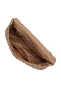 Wittchen - Damska torebka pikowana na łańcuszku beżowa. Kolor: beżowy. Wzór: haft. Dodatki: z haftem. Materiał: skórzane. Styl: klasyczny. Rodzaj torebki: na ramię #3