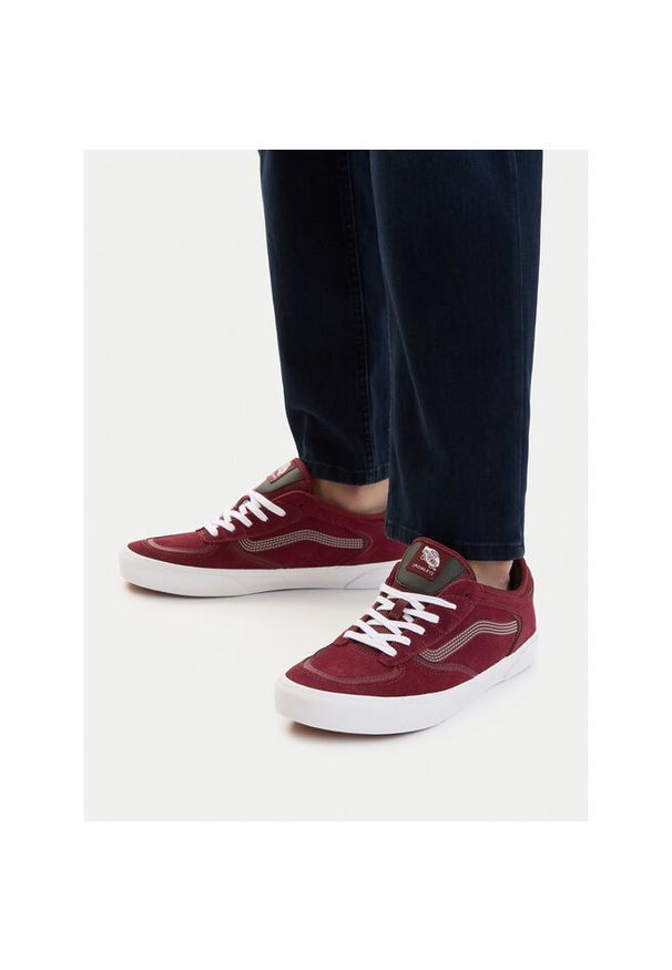 Sneakersy Vans. Kolor: czerwony. Model: Vans Classic