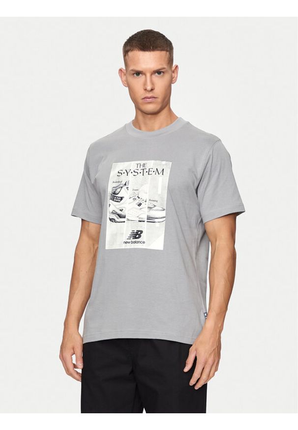 New Balance T-Shirt Poster MT41595 Szary Regular Fit. Kolor: szary. Materiał: bawełna
