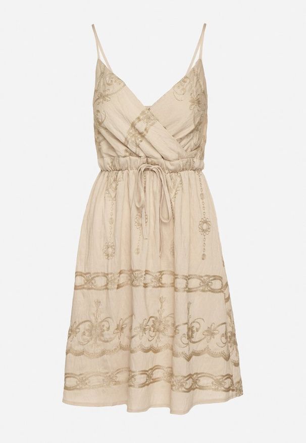 Born2be - Beżowa Sukienka Boho z Wiskozy na Ramiączkach Zdobiona Metalicznym Haftem Saleriela. Okazja: na co dzień, na spacer. Kolor: beżowy. Materiał: wiskoza. Długość rękawa: na ramiączkach. Wzór: haft, aplikacja. Typ sukienki: rozkloszowane. Styl: boho