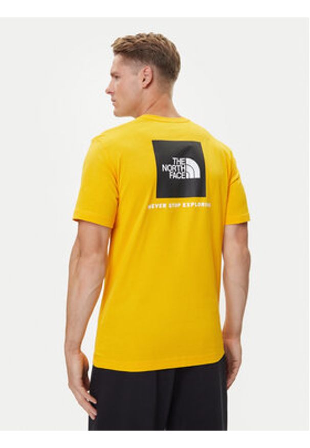 The North Face T-Shirt Redbox NF0A87NP Żółty Regular Fit. Kolor: żółty. Materiał: bawełna