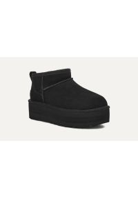 Ugg - Buty zimowe damskie czarne UGG W CLASSIC ULTRA MINI PLATFORM. Okazja: na co dzień. Kolor: czarny. Materiał: lyocell, poliester, skóra, materiał, zamsz, wełna. Szerokość cholewki: normalna. Wzór: aplikacja. Sezon: zima. Obcas: na platformie. Styl: klasyczny, casual #4