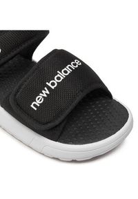 New Balance Sandały SYA750J3 Czarny. Kolor: czarny. Materiał: materiał #5