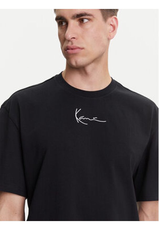 Karl Kani T-Shirt Small Signature Essential PD00008141 Czarny Relaxed Fit. Kolor: czarny. Materiał: bawełna