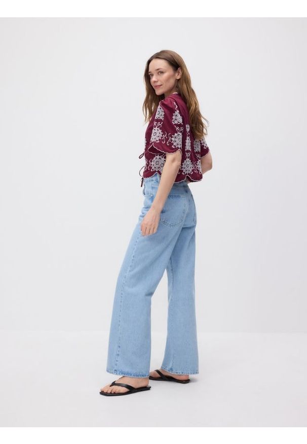 Reserved - Jeansy straight fit - niebieski. Kolor: niebieski