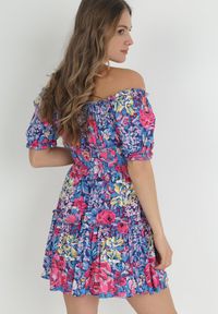 Born2be - Granatowa Wiskozowa Sukienka Mini z Gumkami w Pasie i Falbanką Muena. Typ kołnierza: kołnierz z falbankami. Kolor: niebieski. Materiał: wiskoza. Wzór: kwiaty. Długość: mini #4