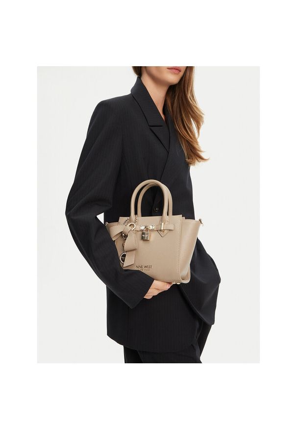 Torebka Nine West. Kolor: beżowy