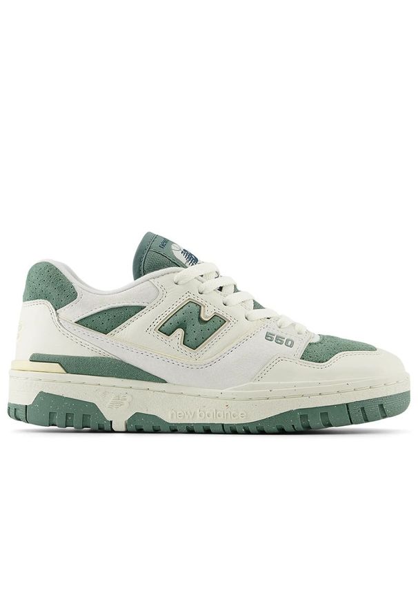 Buty damskie New Balance BBW550PE - biało-zielone. Okazja: na co dzień. Kolor: zielony, wielokolorowy, biały. Materiał: skóra, syntetyk, materiał. Szerokość cholewki: normalna