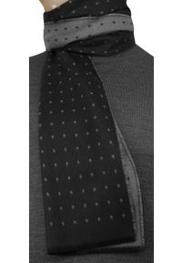 V. Fraas - Szalik Czarno-Szary w Kropki, Groszki, Miękki, Firmy V.Fraas -Cashmink- Elegancki, Męski. Kolor: czarny, szary, wielokolorowy. Materiał: wełna, akryl, poliakryl, syntetyk, materiał, tkanina. Wzór: kropki, grochy. Sezon: lato. Styl: elegancki