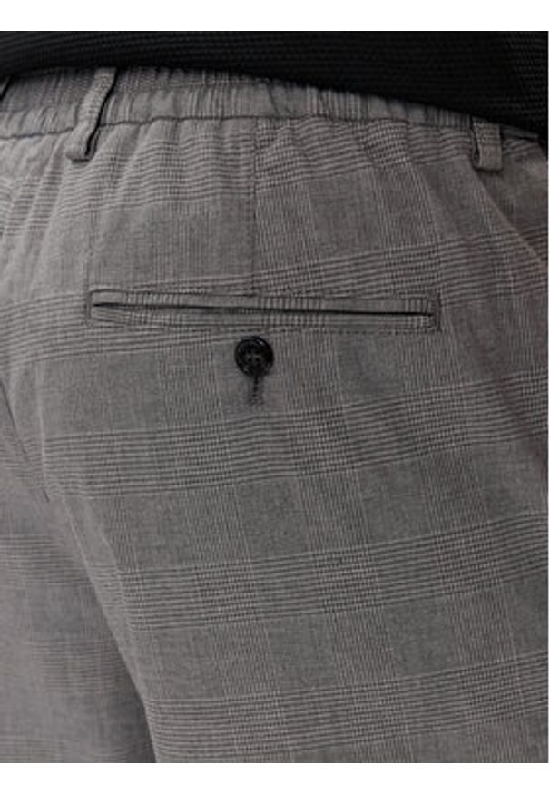 BOSS - Boss Spodnie materiałowe Perin 50509579 Szary Slim Fit. Kolor: szary. Materiał: bawełna