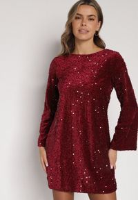 Born2be - Czerwona Cekinowa Sukienka z Odkrytymi Plecami i Wiązaniem Diadina. Kolor: czerwony. Materiał: futro, elastan, wiskoza. Wzór: aplikacja. Styl: elegancki, wizytowy #6