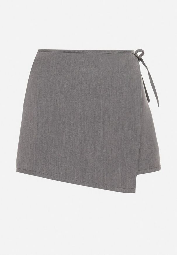 Born2be - Szare Szorty Spódnica z Wiązaniem na Boku Tromelia. Okazja: na co dzień. Kolor: szary. Styl: casual, elegancki