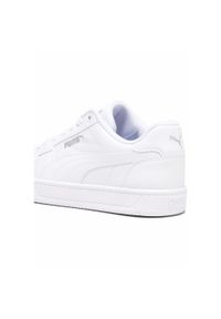 Buty do chodzenia damskie Puma 02 Caven 2 Jr. Kolor: biały, wielokolorowy, szary. Materiał: guma, materiał, tkanina, syntetyk. Szerokość cholewki: normalna. Sport: turystyka piesza