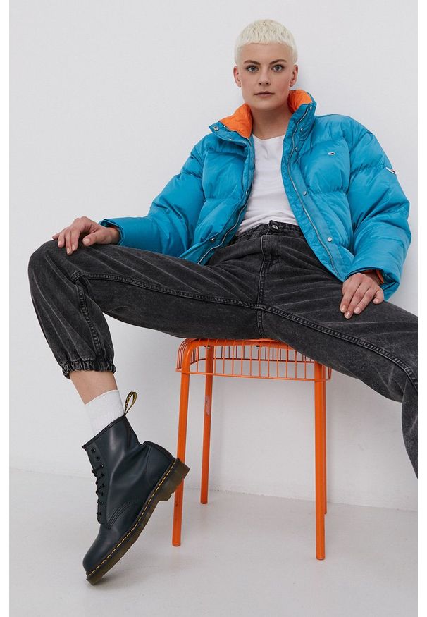 Tommy Jeans Kurtka puchowa damska zimowa. Okazja: na co dzień. Kolor: niebieski. Materiał: puch. Sezon: zima. Styl: casual