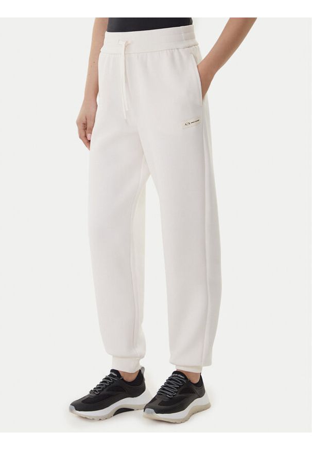 Armani Exchange Spodnie dresowe XW001287 AF16134 U1003 Écru Regular Fit. Materiał: bawełna