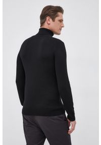 Guess - Sweter z domieszką wełny. Okazja: na co dzień. Typ kołnierza: golf. Kolor: czarny. Materiał: wełna. Długość rękawa: długi rękaw. Długość: długie. Styl: casual #5