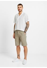 bonprix - Bermudy chino z czystej bawełny, Regular Fit. Kolor: zielony, beżowy. Materiał: bawełna
