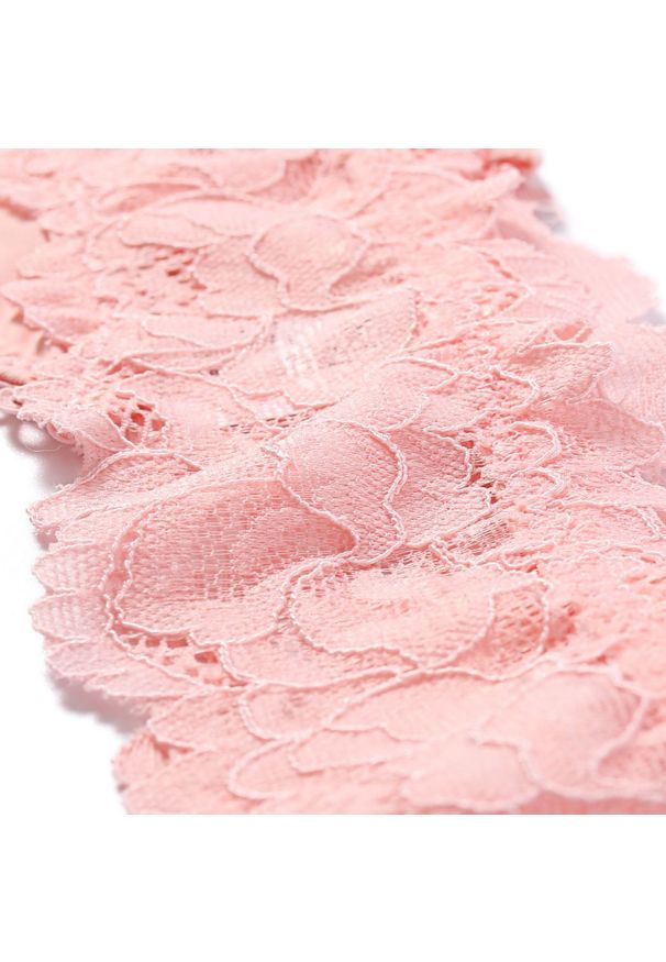 Intica - Stringi koronkowe z gładkim wykończeniem na co dzień i okazje Otha. Kolor: czerwony. Materiał: koronka. Wzór: gładki