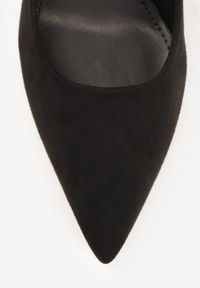 Renee - Czarne Czółenka na Słupku z Metalicznym Zdobieniem Hydrani. Kolor: czarny. Wzór: aplikacja. Obcas: na słupku. Styl: wizytowy, elegancki #8