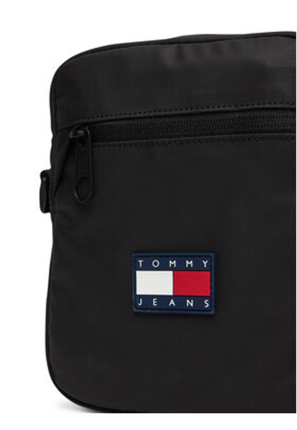 Tommy Jeans Saszetka Tjm Daily Tech Reporter AM0AM13881 Czarny. Kolor: czarny. Materiał: materiał