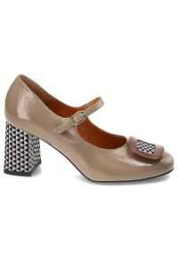Beżowe Czółenka Armodo Eleganckie Obuwie Damskie Na Obcasie. Okazja: na co dzień. Kolor: beżowy. Materiał: skóra, lakier. Obcas: na obcasie. Styl: elegancki. Wysokość obcasa: średni #3