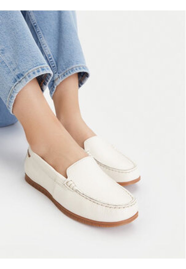 Lasocki Mokasyny CEO-WB-MADONNA-11 Biały. Kolor: biały. Materiał: skóra