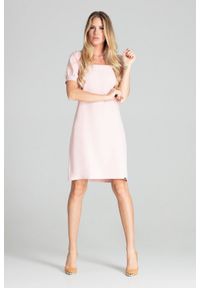 Figl - Trapezowa sukienka midi z kwadratowym dekoltem pastelowa różowa. Typ kołnierza: dekolt kwadratowy. Kolor: różowy. Materiał: materiał. Typ sukienki: trapezowe. Długość: midi #2