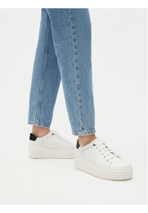 Lasocki Sneakersy WB-BILIA-04 Biały. Kolor: biały. Materiał: skóra