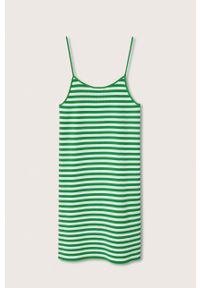 mango - Mango sukienka Sari kolor zielony mini prosta. Okazja: na co dzień. Kolor: zielony. Materiał: włókno, dzianina. Długość rękawa: na ramiączkach. Typ sukienki: proste. Styl: casual. Długość: mini #4