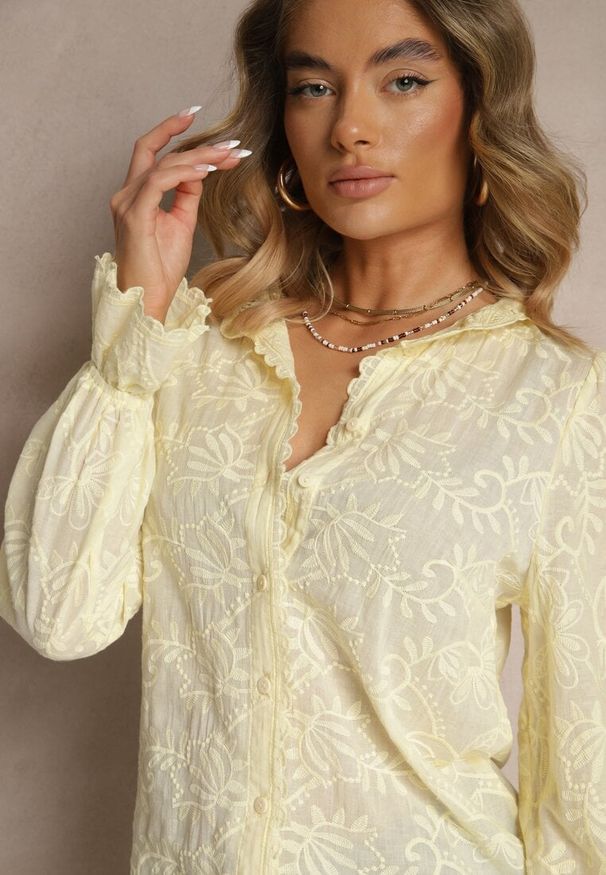 Renee - Żółta Haftowana Koszula z Bawełny z Koronką Natraviela. Okazja: na co dzień, na spotkanie biznesowe. Kolor: żółty. Materiał: bawełna, koronka. Wzór: koronka, haft. Styl: biznesowy, elegancki, casual
