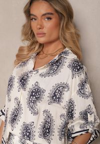Renee - Biało-Granatowy Komplet z Wiskozy Zdobiony Printem Paisley Koszula i Spodnie Zolleva. Kolor: niebieski. Materiał: wiskoza. Wzór: aplikacja, paisley, nadruk #5