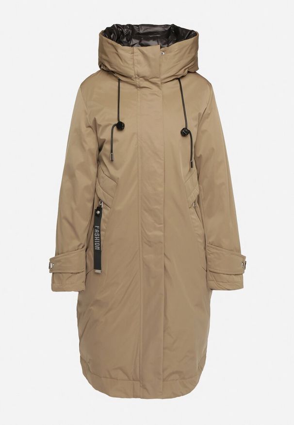 Born2be - Ciemnobeżowa Pudełkowa Kurtka Typu Parka z Kapturem i Kieszeniami Kaithraea. Typ kołnierza: kaptur. Kolor: beżowy. Materiał: jeans. Sezon: zima. Styl: klasyczny, elegancki