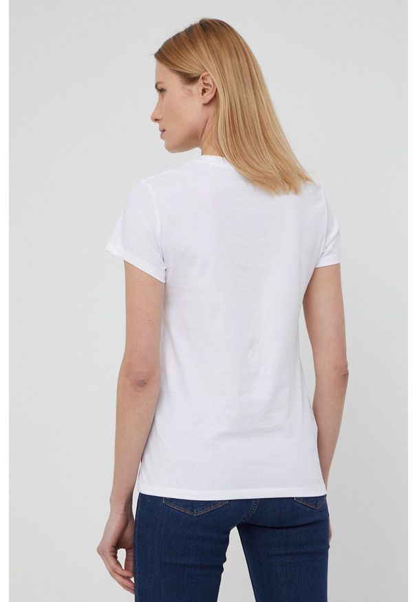 Levi's® - Levi's T-shirt bawełniany kolor biały. Okazja: na co dzień, na spotkanie biznesowe. Kolor: biały. Materiał: bawełna. Wzór: nadruk. Styl: biznesowy, casual