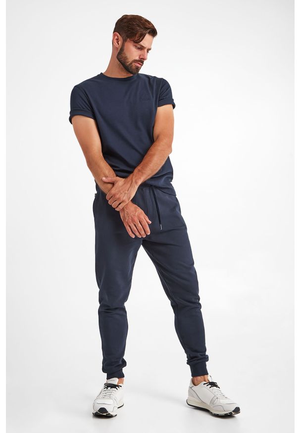 T-SHIRT CORRADO JOOP!. Długość rękawa: krótki rękaw. Długość: krótkie. Wzór: haft