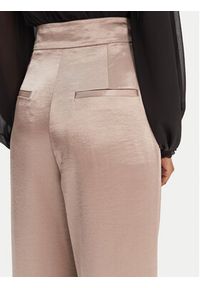 Guess Spodnie materiałowe W6RB66 W2612 Beżowy Slim Fit. Kolor: beżowy. Materiał: syntetyk #3