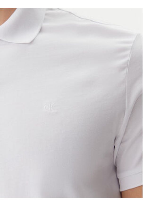 Calvin Klein Jeans Polo LV040HM281 Biały Regular Fit. Typ kołnierza: polo. Kolor: biały. Materiał: syntetyk, bawełna