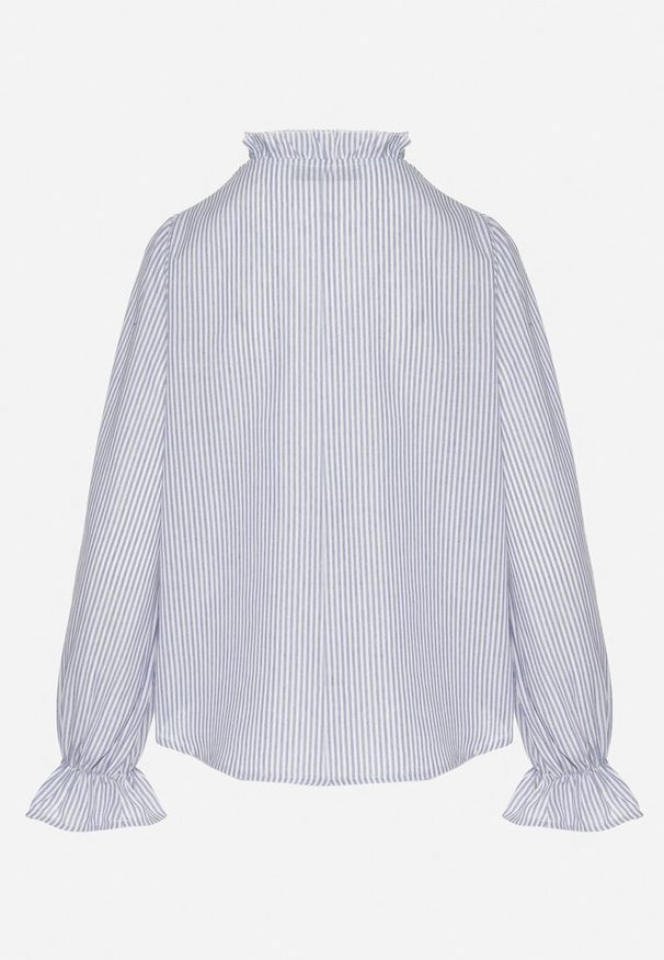 Born2be - Jasnoniebieska Koszula z Bawełną Falbanką w Paski Arriranea. Okazja: na spotkanie biznesowe, na co dzień. Typ kołnierza: kołnierz z falbankami. Kolor: niebieski. Materiał: bawełna. Wzór: paski. Styl: casual, klasyczny, biznesowy