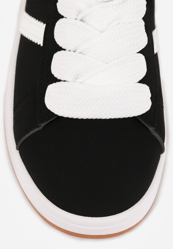 Born2be - Czarne Sneakersy z Dwoma Paskami Galtewi. Okazja: na co dzień. Zapięcie: pasek. Kolor: czarny. Materiał: jeans. Obcas: na obcasie. Wysokość obcasa: niski