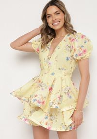 Born2be - Żółta Bawełniana Sukienka w Kwiaty o Rozkloszowanym Kroju z Falbankami Norittia. Okazja: na co dzień. Typ kołnierza: kołnierz z falbankami. Kolor: żółty. Materiał: bawełna. Długość rękawa: krótki rękaw. Wzór: kwiaty. Styl: elegancki, casual #6