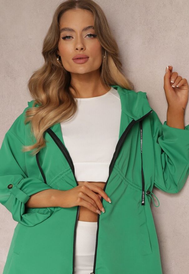 Renee - Zielona Kurtka Oversize Wiatrówka Ceshela. Kolor: zielony. Długość rękawa: długi rękaw. Długość: długie. Styl: elegancki